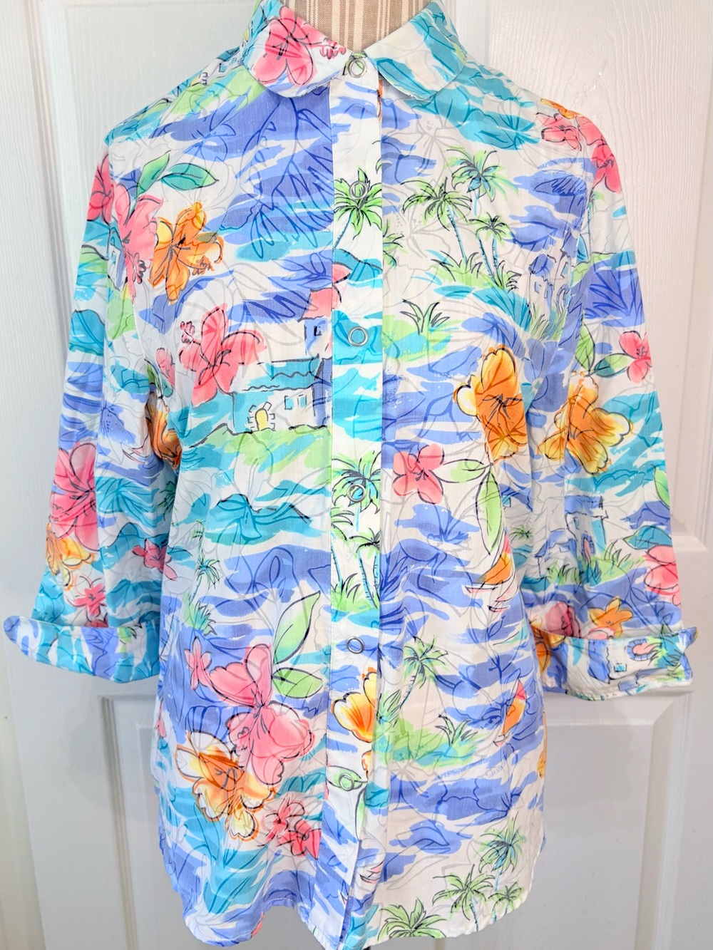 Alfred Dunner Coastal Grandma Hawaiian Beach Resort Lighthouse Snap Top-Large